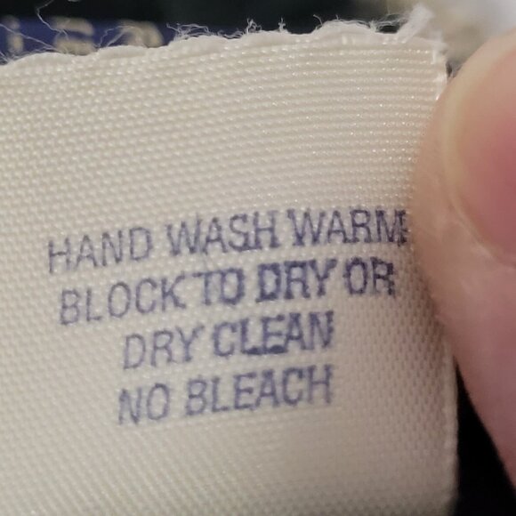 NEO Northeast Outfitters Sweater Mens Medium Wool Green Snowflakes Vintage - Picture 9 of 9